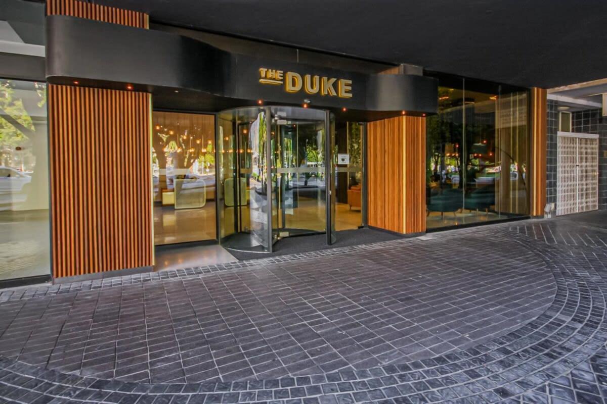 Sunny, 3rd Floor, Spacious, Fast Wifi-pool * Cape Town