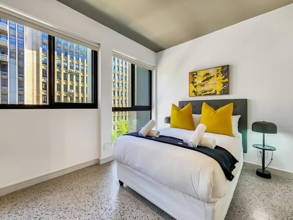 Sunny, 3rd Floor, Spacious, Fast Wifi-pool *