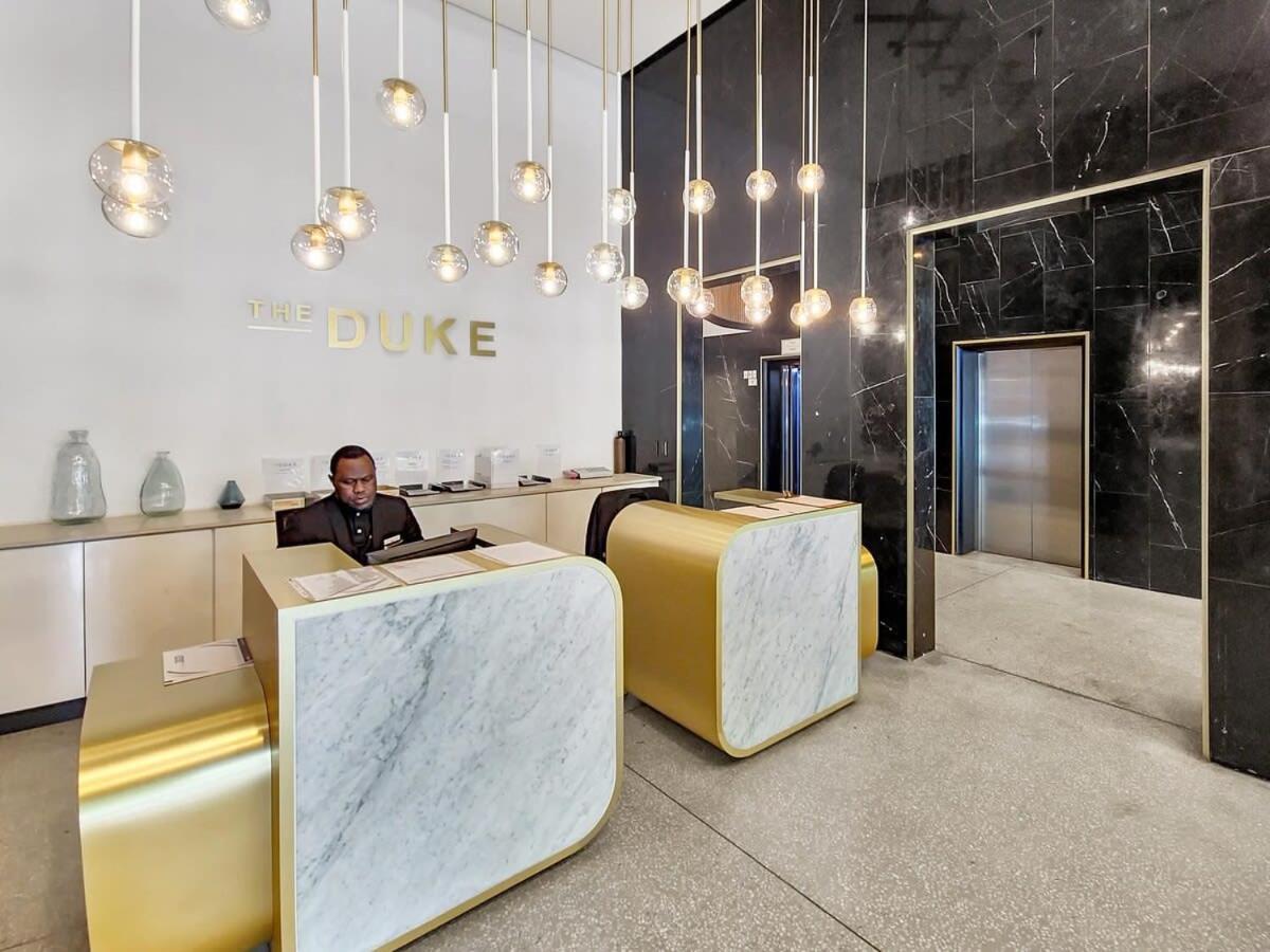 Sunny, 3rd Floor, Spacious, Fast Wifi-pool Cape Town